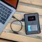 Preview: Newell BP-190LCD,  V-Mount Li-Ion Akku 190 Wh/14,4 Volt / 14,0 Ah, USB-Ausgang: 5 V, 3 A, LCD Anzeige