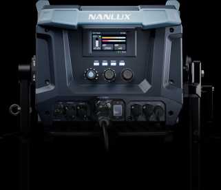 NANLUX Evoke 5000B, 5000 W Bi-Color LED Spotlight CCT Leuchte