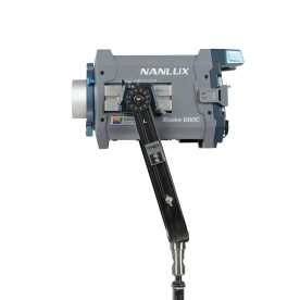 NANLUX Evoke 600C, RGBW LED Studio-Leuchte m. 600W / 1.000 K - 20.000 K CCT-Bereich mit G/M +/- 200 Anpassung