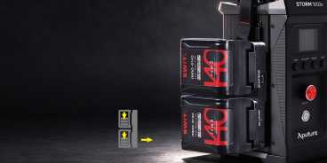 Swit KA-M20C, FlyDuo - Dual Pocket V-mounts Hot-Swap Adaptor with USB-C out, compatible with Mino V-mount batteries