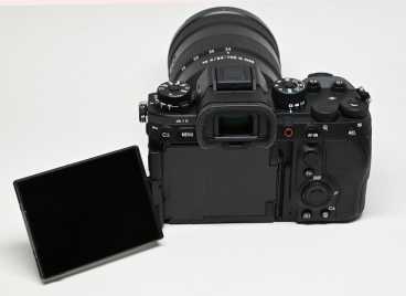 Sony Alpha 1 ll, 50,1 MP Exmor RS Vollformatsensor, 8K, High-Speed-Serienaufnahmen, KI-basierte Motiverkennung