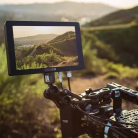 Preview: SmallHD Cine 7, 7" Touchscreen IPS Monitor, 1.800nits, 3-G-SDI In/Out und HDMI, Kreuzkonvertierung