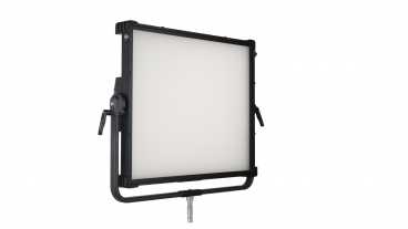 NANLUX Dyno 1200C, Flächenleuchte RGBWW LED, 2.700 K - 20.000 K, 5.596 Lux @ 3m (5.600 K)