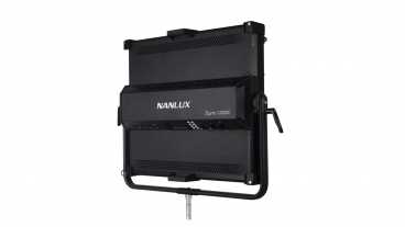 NANLUX Dyno 1200C, Flächenleuchte RGBWW LED, 2.700 K - 20.000 K, 5.596 Lux @ 3m (5.600 K)
