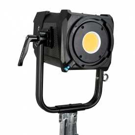 NANLUX Evoke 1200 ST-KIT, LED Studio Scheinwerfer mit 5600 K, 1200 W inkl. Trolley u. Funk-Fernbedienung
