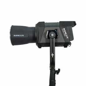 Preview: NANLUX Evoke 1200 ST-KIT, LED Studio Scheinwerfer mit 5600 K, 1200 W inkl. Trolley u. Funk-Fernbedienung