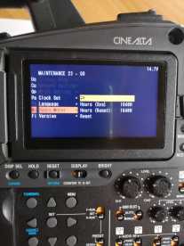 GEBRAUCHT - SONY PMW-500; HDVF-20A; ECM-680S; Windschutz; XDCAM HD 422 Schulter Kamera/Camcorder