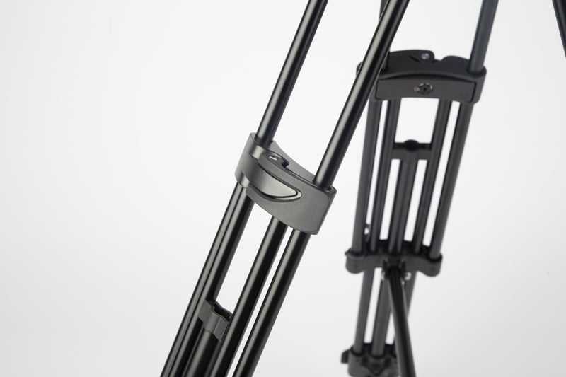 Swit TOWER100, Aluminum Camera Tripod KIT, TH100A Fluid Video Head, Mid-level Spreader, 10kg Payload, Soft Bag