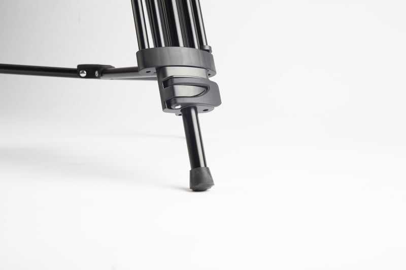 Swit TOWER100, Aluminum Camera Tripod KIT, TH100A Fluid Video Head, Mid-level Spreader, 10kg Payload, Soft Bag