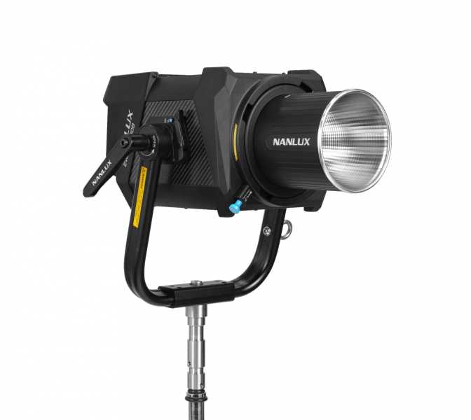 NANLUX Evoke 1200B ST-KIT Bi-Color, Studio-Scheinwerfer Kit Evoke 1200B, inkl. Transportkoffer (Trolley)