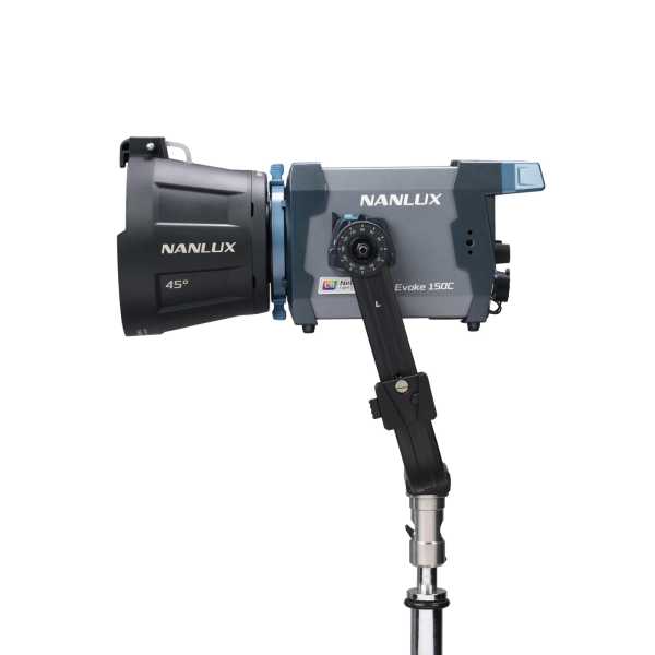 NANLUX Evoke 150C, RGBW LED Studio-Leuchte m. 150W / 1.000 K - 20.000 K CCT-Bereich mit G/M +/- 200 Anpassung
