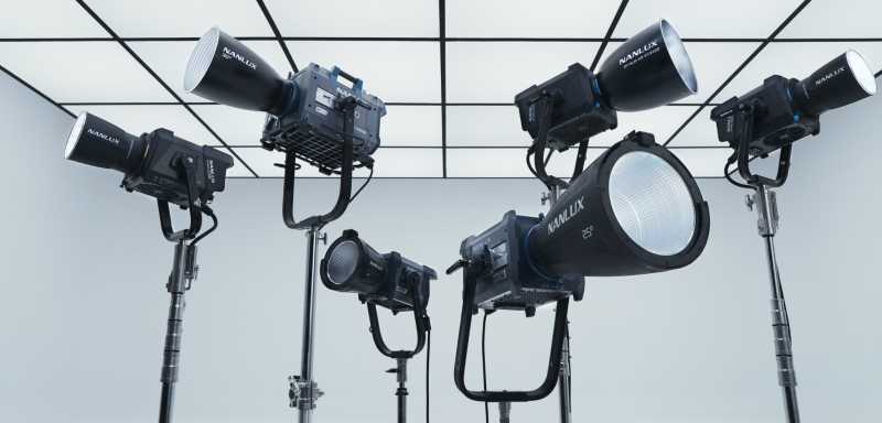 NANLUX Evoke 600C, RGBW LED Studio-Leuchte m. 600W / 1.000 K - 20.000 K CCT-Bereich mit G/M +/- 200 Anpassung