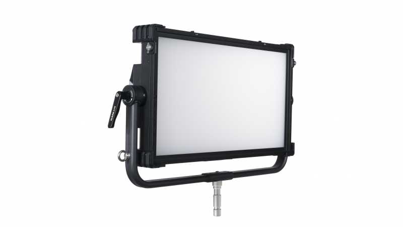 NANLUX Dyno 650C, Multifunktions Flächenleuchte RGBWW LED 650W / 2700K - 20000K, 2.649 Lux @ 3m