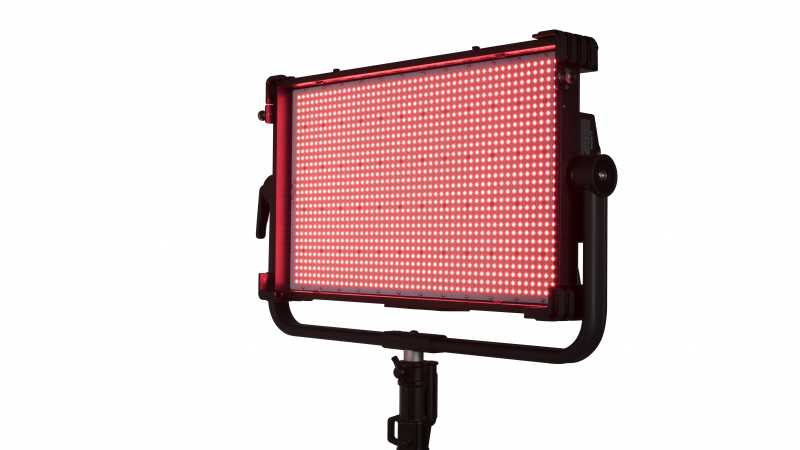 NANLUX Dyno 650C, Multifunktions Flächenleuchte RGBWW LED 650W / 2700K - 20000K, 2.649 Lux @ 3m