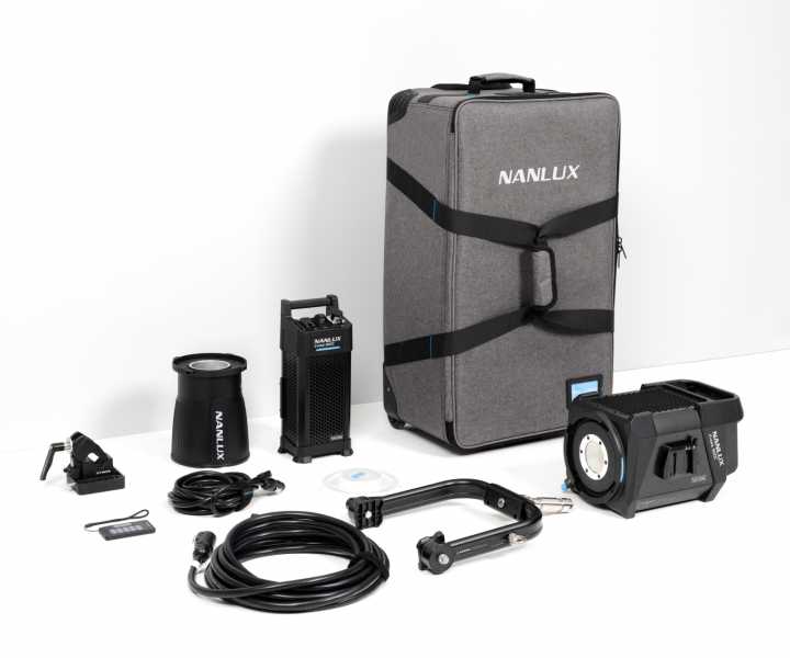 NANLUX Evoke 900C ST-KIT Full-Color