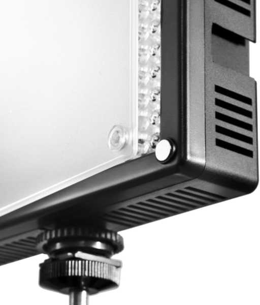 LED Kopflicht Bi-Color 312 LED 3200-5600°K SET mit 2x Akku Ladegerät Tasche LED Kopflicht Bi-Color 312 LED 3200-5600°K SET mit 2x Akku Ladegerät Tasche