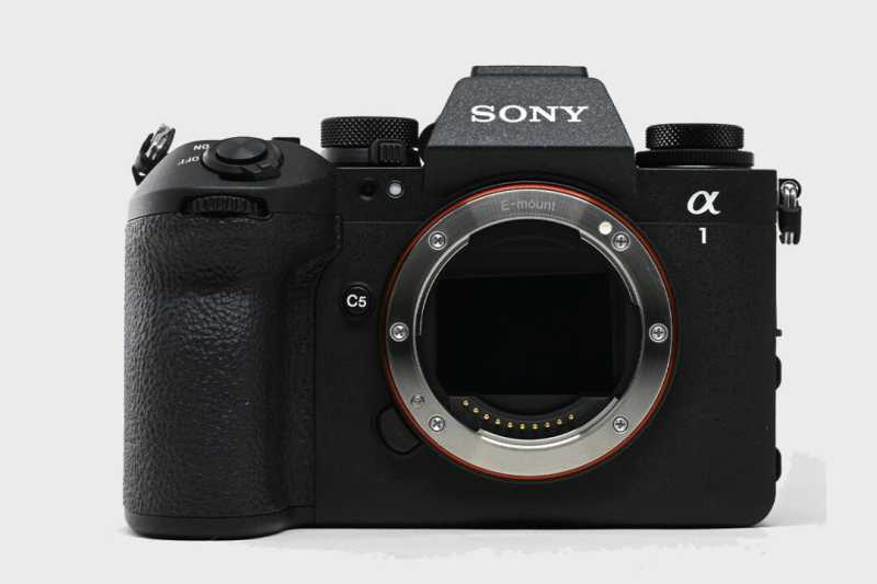 Sony Alpha 1 ll, 50,1 MP Exmor RS Vollformatsensor, 8K, High-Speed-Serienaufnahmen, KI-basierte Motiverkennung