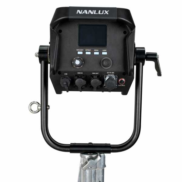 NANLUX Evoke 1200 ST-KIT, LED Studio Scheinwerfer mit 5600 K, 1200 W inkl. Trolley u. Funk-Fernbedienung
