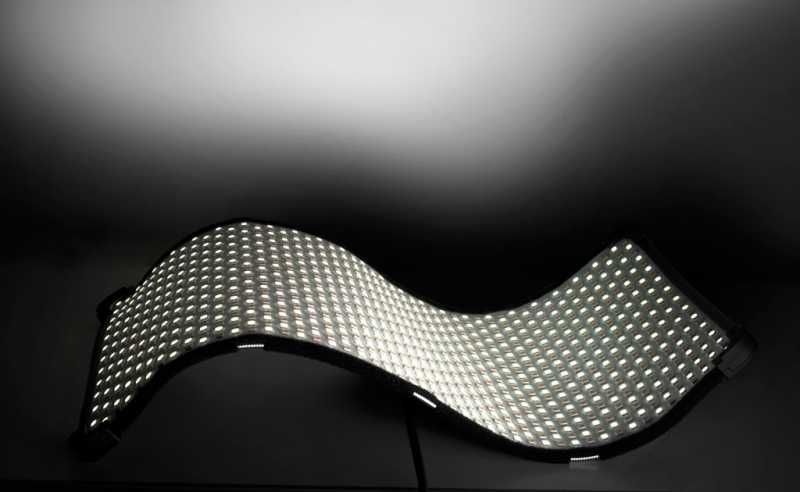 Fomex FL1200, Flexibles, dimmbares LED Licht mit 60W, DMX, 3200K - 5600K, V-Mount Akkusystem