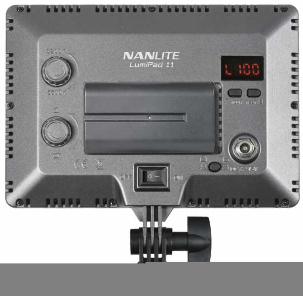 NANLITE LumiPad 11, Bi-Color LED Kameraleuchte, 370 Lux, 3200-5600 Kelvin, 90° Abstrahlwinkel