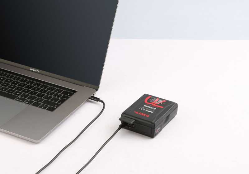 SWIT Mino-S70 super-small-size V-Mount Li-Ion Akku 70Wh 14,4V 4,9Ah mit D-Tap USB-A 5V/2A, USB-C 35W input & 65W output