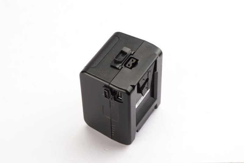 V-Mount SWIT PB-M146S super-small-size Li-Ion Akku 146Wh 14,4V 12A mit D-Tap USB OUT