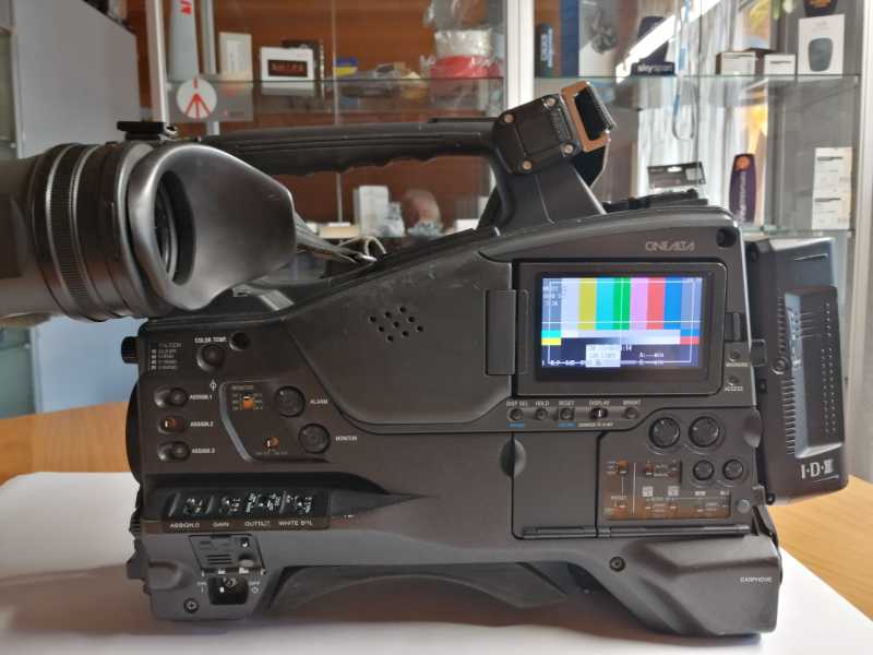 GEBRAUCHT - SONY PMW-500; HDVF-20A; ECM-680S; Windschutz; XDCAM HD 422 Schulter Kamera/Camcorder