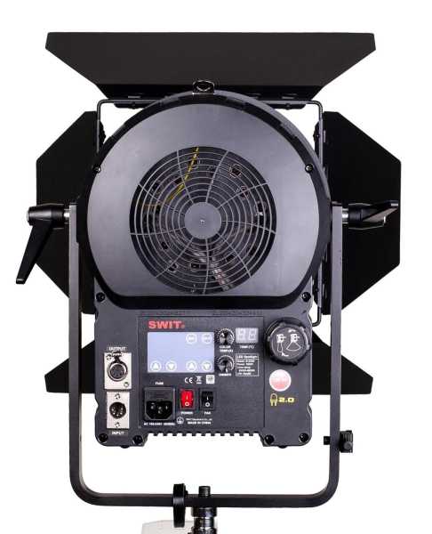 Swit S-2330, 300 W Fokussierbare Bi-Color Studio LED Leuchte Swit S-2330, 300 W Fokussierbare Bi-Color Studio LED Leuchte